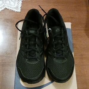 ASICS Women's Black Mesh Sneakers